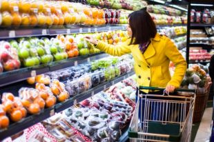 Расходы на продукты питания: украинцы больше всего тратят денег на мясо
