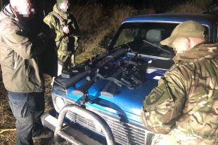 Под Житомиром мужчины с оружием пытались нелегально попасть в зону ЧАЭС