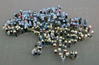 Смертность в Украине почти в два раза превышает рождаемость