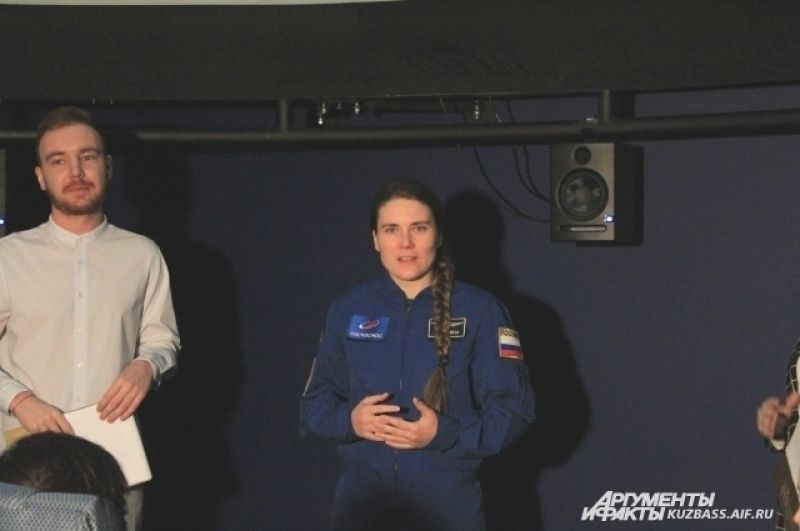 Российский космонавт-испытатель Анна Кикина является единственной женщиной в отряде космонавтов Роскосмоса.