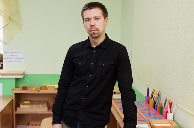 Евгений работает в пермском детском саду №233 «Школа Рыцарей и Принцесс». Он единственный мужчина-воспитатель в краевой столице.