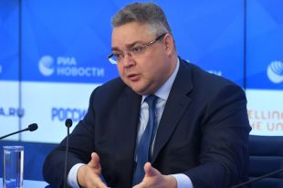 Губернатор Ставропольского края Владимир Владимиров во время пресс-конференции на тему «Ставропольский край: точка роста юга России» в Международном мультимедийном пресс-центре МИА «Россия сегодня» в Москве.