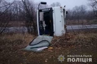 ДТП в Винницкой области: перевернулся рейсовый автобус, есть пострадавши