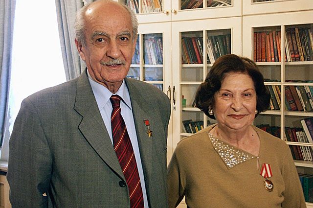 Ветераны советской разведки, Герой Советского Союза Геворк Вартанян и его жена Гоар.