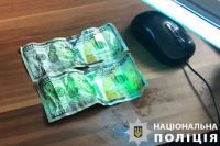 В Киеве невеста предлагала пограничнику 200 долларов за жениха