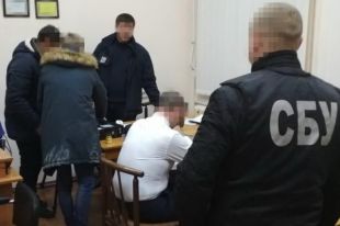 В Николаеве чиновники присвоили 15 миллионов гривен на закупку е-учебников
