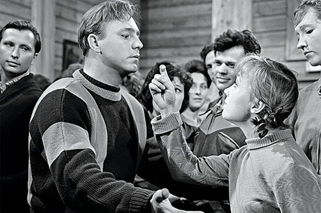 Надежда Румянцева и Николай Рыбников в фильме «Девчата». 1961 год.
