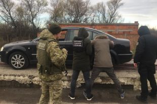 На границе с Венгрией задержали иностранца с крупной партией наркотиков
