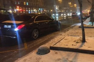 Киев засыпало снегом: сколько техники работает на улицах