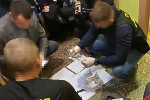 Чиновника Тернопольской райгосадминистрации задержали на взятке