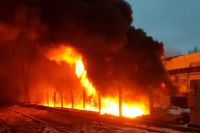 В Полтаве произошел масштабный пожар на складах