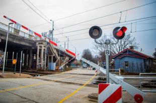 В Киеве перекроют железнодорожный переезд на проспекте Науки: причина