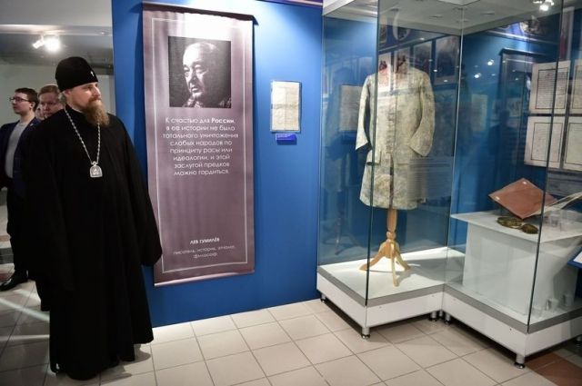 В столице Ямала открылась выставка о династии Романовых