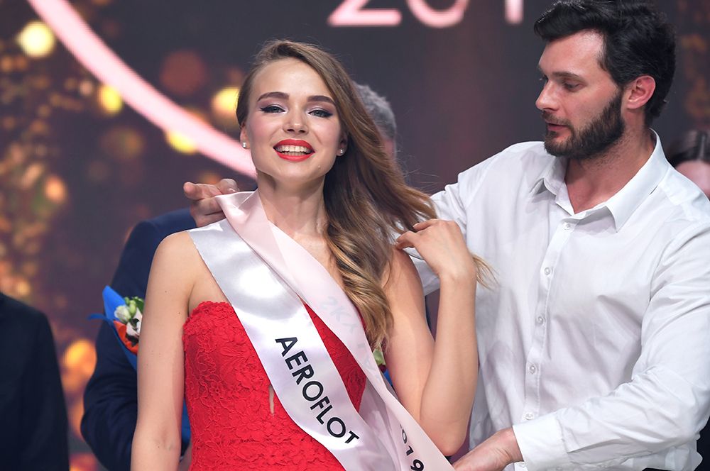 Победительница конкурса Sky Lady 2019 бортпроводница "Аэрофлота" Дарья Баранова.