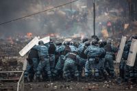 Столкновение правоохранителей и митингующих на площади Независимости в Киеве, 2014 год.