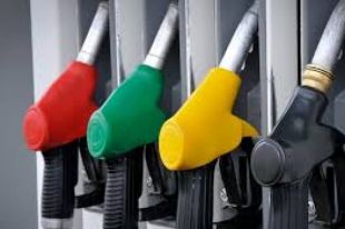 Украинские АЗС продолжают снижать цены на бензин и дизтопливо: причина