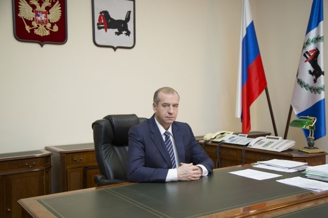 Несмотря на экономические победы, бесконечные скандалы, связанные с его именем, снизили рейтинг Сергея Левченко. 