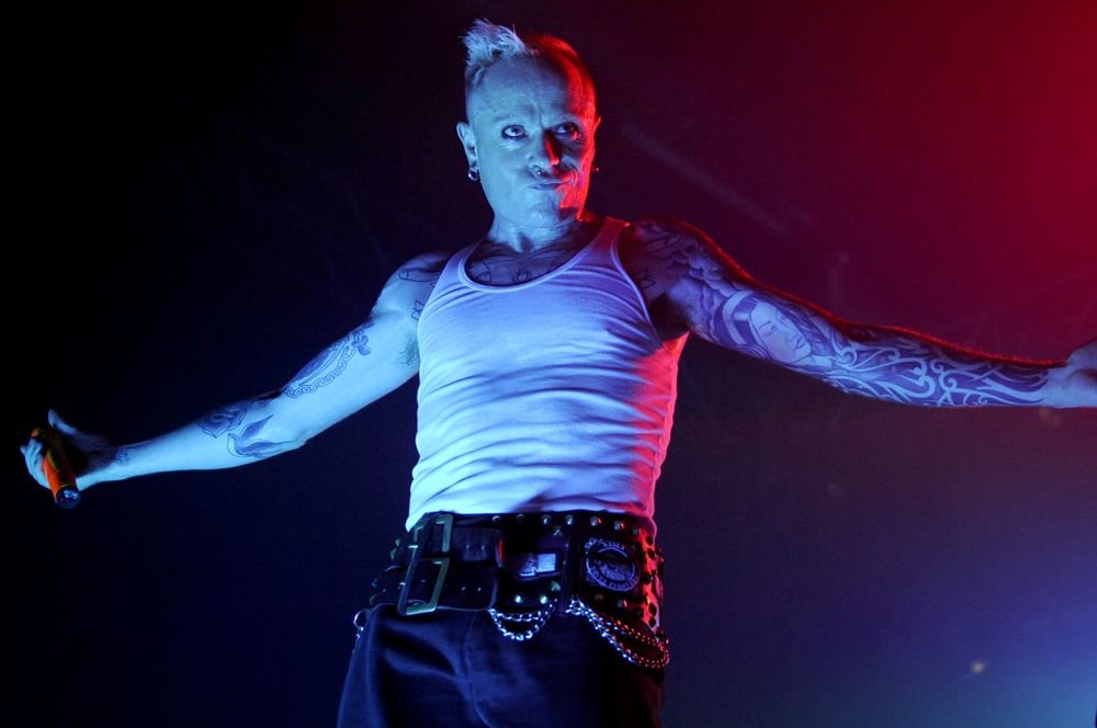 4 марта на 50-м году жизни скончался вокалист группы The Prodigy, британский музыкант и танцор Кит Флинт.