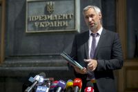 Рябошапка назначил двух областных прокуроров и одного заместителя: детали 