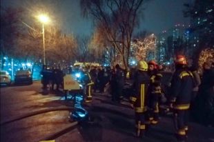 В Киеве произошел масштабный пожар в многоэтажке: есть жертвы