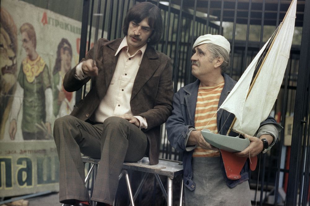 «Дикий Гаврила» (1976) — дрессировщик Геннадий Никольский.