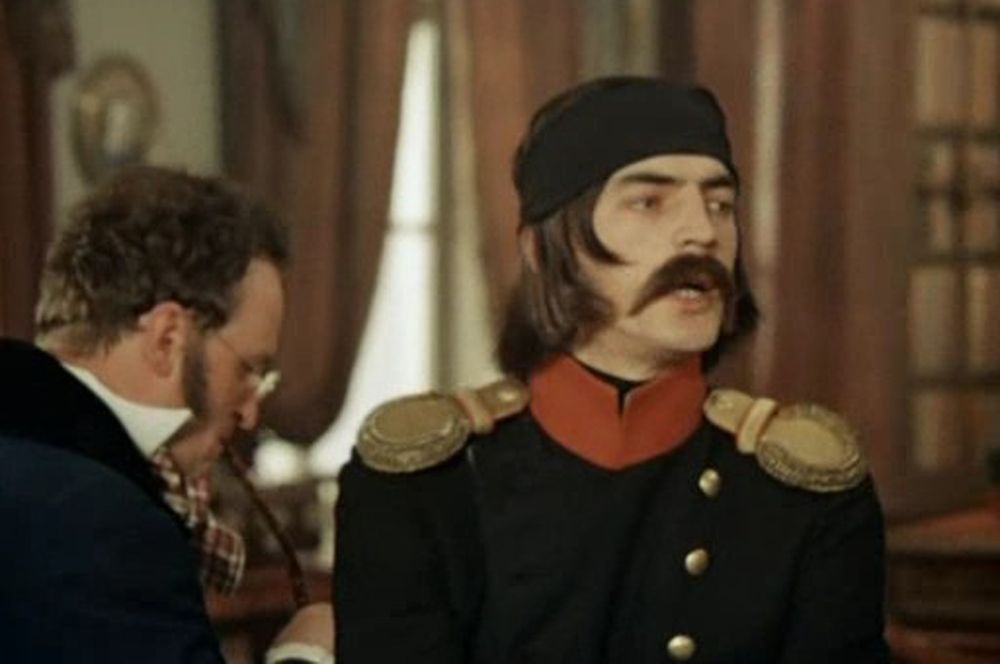 «Звезда пленительного счастья» (1975) — декабрист Якубович.