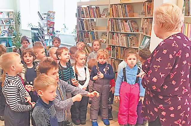 керченская цбс. библиотека наука. фотосессия в библиотеке. библиотека. житель библиотеки.