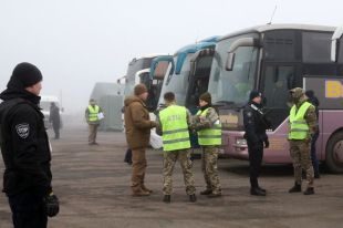 Обмен удерживаемых лиц: в Офисе президента подтвердили освобождение граждан