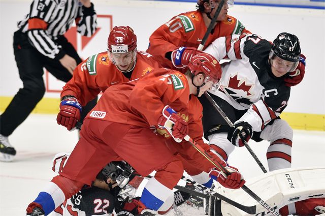 Сборная России на молодежном чемпионате мира в матче против Канады.
