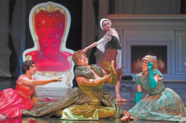 Ксения исполнила главную роль в балете «Золушка» –  последней премьере Московского театра  классического балета Людмилы Титовой.