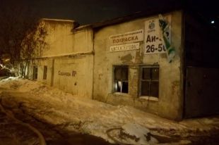 Пожар произошел в неэксплуатируемом здании.