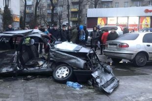 Смертельное ДТП во Львове: погибла трехлетняя девочка