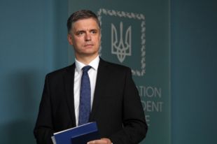 Украина потребует компенсацию в случае, если самолет МАУ сбили ракетой