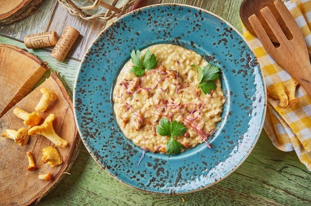 Ризотто с лисичками и сметаной, пошаговый рецепт с фотографиями – Итальянская кухня: Ризотто. «Еда»