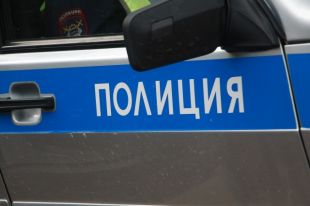 Когда водитель на иномарке остановился, его задержали и доставили в дежурную часть.