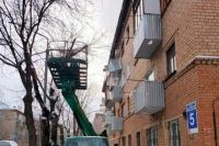В Оренбурге в одном из жилых домов обрушился балкон.