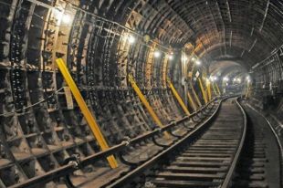 Метро на Виноградарь придется ждать еще год