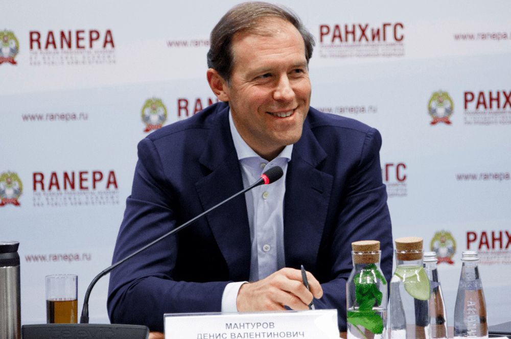 Министр промышленности и торговли Денис Мантуров.