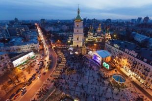 В центре столицы возобновили автомобильное движение после праздников