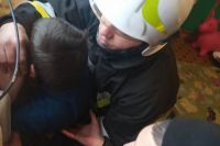 Под Херсоном ребенок рукой застрял в батарее: подробности