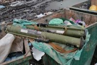 В Житомире в мусорном контейнере нашли два гранатомета