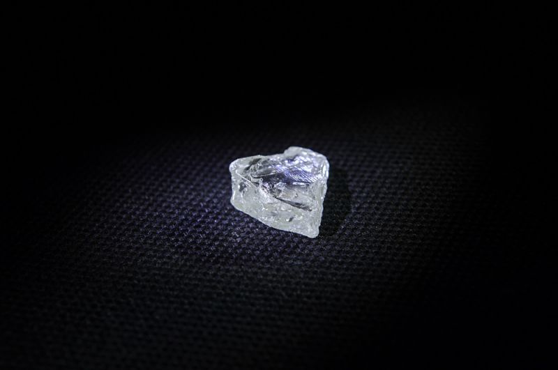 Алмаз в форме сердца был найден в начале 2019 года на кимберлитовой трубке «Удачная» в Якутии. Масса камня — 65,7 карат. По оценкам специалистов, его возраст насчитывает свыше трехсот миллионов лет.