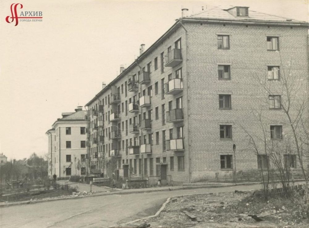 Пятиэтажные дома по улице Краснофлотской, 14 октября 1967 г.