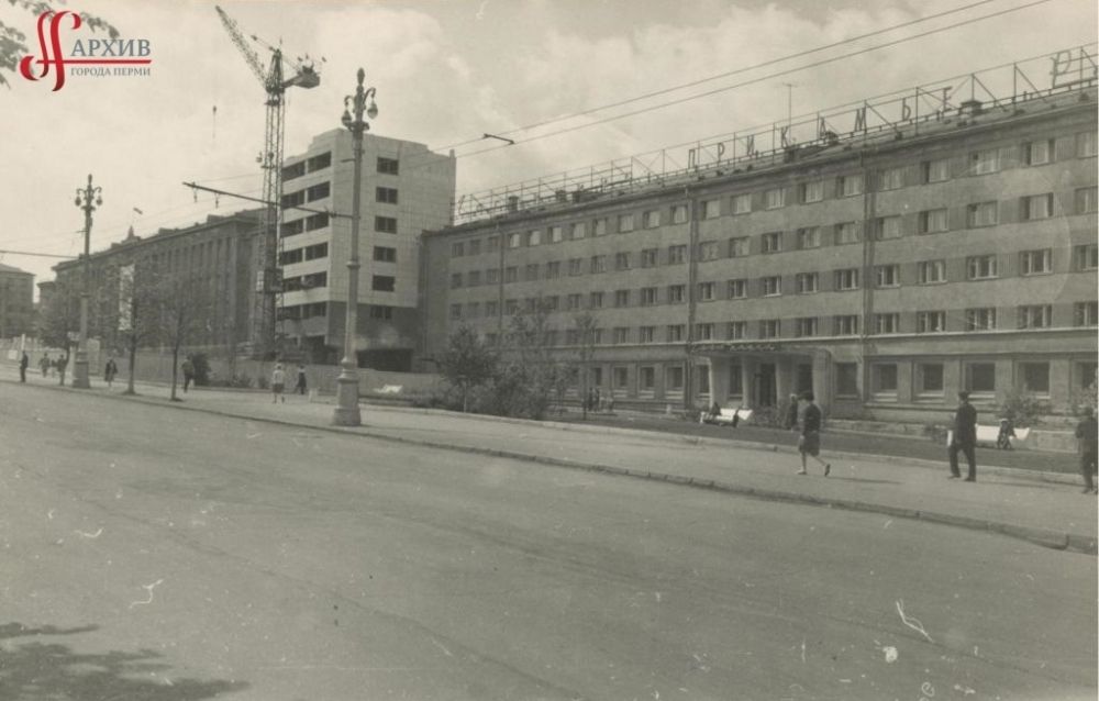 Строительство гостиницы «Прикамье» на Комсомольском проспекте, 27. 21 мая 1967 г.