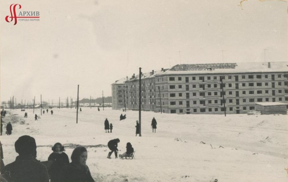 Застройка пятиэтажными домами улицы 9 Мая, 5 декабря 1965 г.