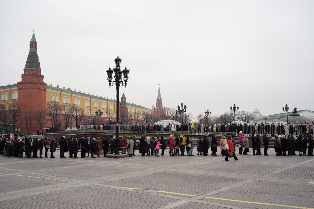 2013 год, в Манеж на выставку «Православная Русь. Романовы», посвященную 400-летию императорской династии.