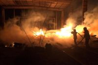 В Киеве произошел пожар в депо: детали происшествия