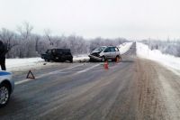 В Оренбуржье в лобовом ДТП погиб водитель.  