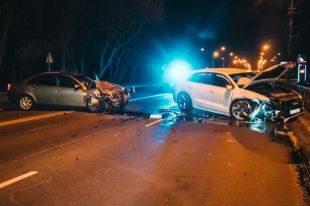 В Киевской области произошло двойное ДТП: есть пострадавший
