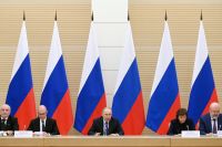 Президент РФ Владимир Путин проводит встречу с рабочей группой по подготовке предложений о внесении поправок в Конституцию Российской Федерации.